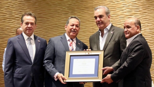 Director de Promipyme recibe reconocimiento durante entrega  Premios Juan Pablo Duarte